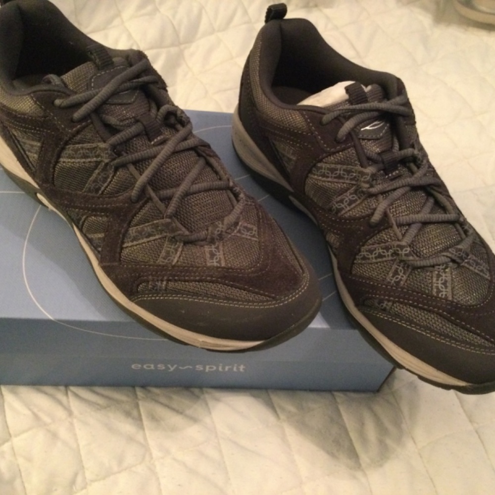 Womens shoes - Picture 3 of 8